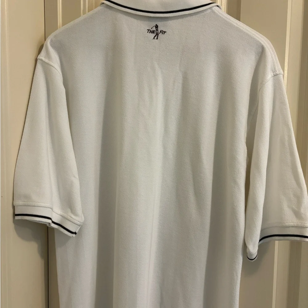 The Fit Golf Shirt - Men’s Shirt - Size L - gently worn a couple of times - Picture 3 of 3